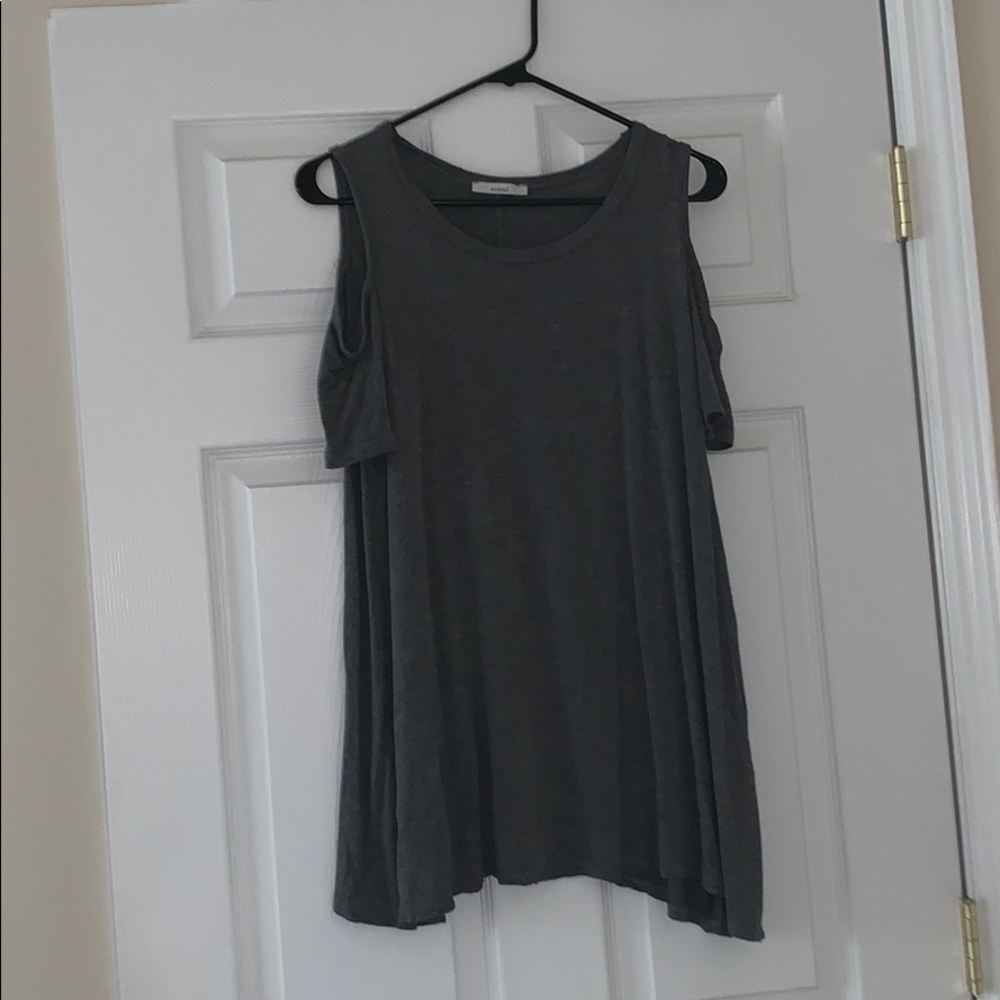 Acemi Soft cold shoulder tshirt dress